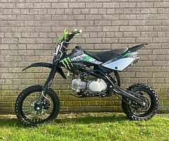 Stomp z2 140cc 2016 pitbike - Image 5/5