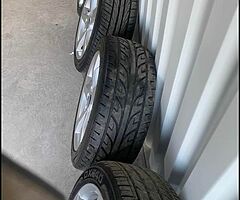 Vw caddy // T4 
alloy wheels