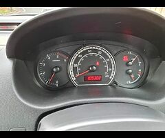 2008 Suzuki Swift - Image 4/5