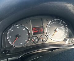 08 1.9 golf - Image 7/10