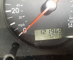 Car - Image 4/6