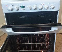 60cm Indesit electric cooker