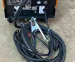 Brand new gas/gasless 225 amp mig welders free delivery. - Image 7/9