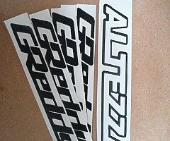 Stickers/ T-shirts - Image 4/10
