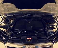 2010 e220 Mercedes Benz - Image 5/8