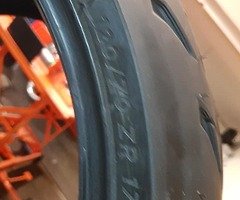 Michelin road 5 - Image 8/10