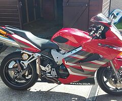 2004 Honda VFR