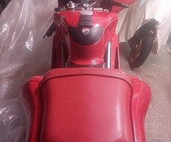 2004 ducati 749 **low mileage** - Image 6/9