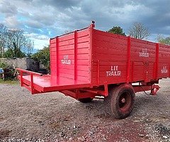LEE TIPPING TRAILER