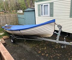 2016 Lough boat  19ft