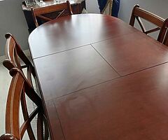 Table and 6 chair, s