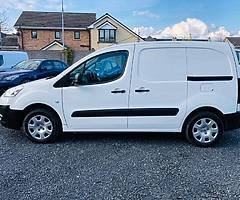 2014 Peugeot Partner Finance this van from €30 P/W - Image 5/10