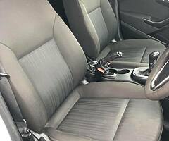 Opel Astra Commercial 1.7 CDTi - Image 8/10