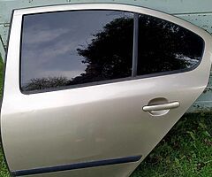 Skoda octavia doors 60e each.Cane.