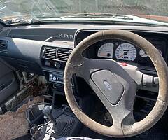1990 Ford xr3i - Image 10/10