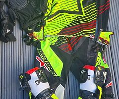 Motorbike gear - Image 3/3