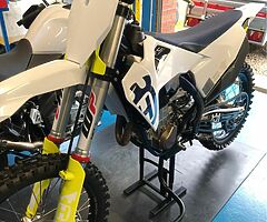 Husky 450 4 hours - Image 4/4