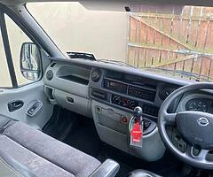Nissan Interstar Crew Cab 6 Seater - Image 5/6