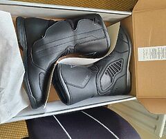 Dainese gotetex tour boots
