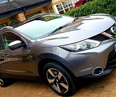 2015 Nissan Qashqai Diesel Hatchback 1.5 dci N-Tec+ 5dr