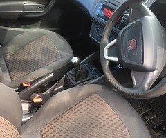 2009 SEAT IBIZA FULL YEARS MOT LOW MILLAGE - Image 5/7