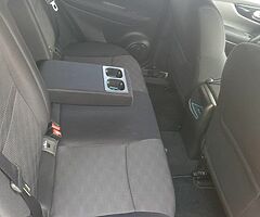 Nissan Qashqai automatic 1.6 D - Image 6/10