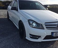 **White 2012 Mercedes-Benz C Class** - Image 5/8