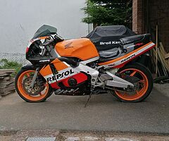 2000 Honda CBR - Image 5/6