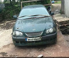 Toyota avensis for breaking/parts