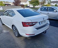 Skoda superb executive saloon/hatchback
