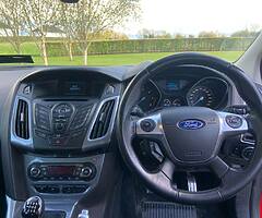 2014 1.6 Ford Focus Titanium  LOW MILEAGE - Image 8/9