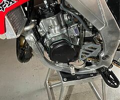 2002 Honda CR - Image 4/6