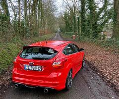 2014 1.6 Ford Focus Titanium  LOW MILEAGE - Image 9/9