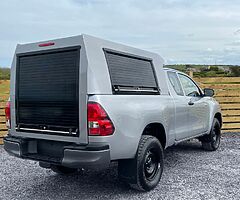 2021 Toyota Hilux - Image 6/10