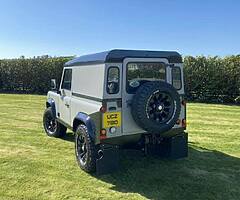 Defender 90 - Image 3/7