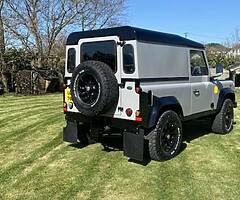 Defender 90 - Image 5/7