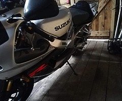 ☀️Suzuki GSXR 750 K3☀️