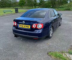 2008 Volkswagen Jetta - Image 3/5