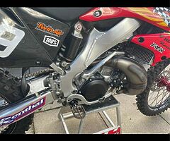 2006 Honda CR - Image 6/10