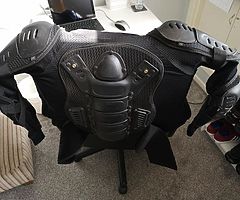 Wulfsport motocross helmet worn once & full body armour worn a few times - Image 5/6