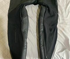 Alpine stars two piece leather suit - Image 7/10