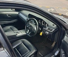 Mercedes Benz E300 BlueTEC Hybrid AMG Night Ed - Image 6/8