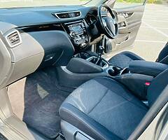 2017 NISSAN QASHQAI 1.5 DIESEL - Image 8/10