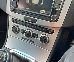 Volkswagen Passat CC 2.0 TDI BlueMotion Sunroof model - Image 8/10