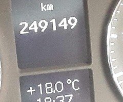 Mercedes - Image 5/8