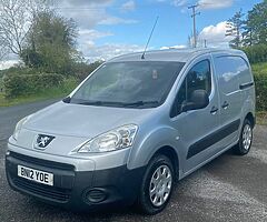 2012 partner 3 seater - Image 6/8