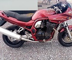 Suzuki bandit 1200s