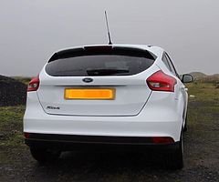 November 2016 Ford Focus Zetec Manual - Image 4/5