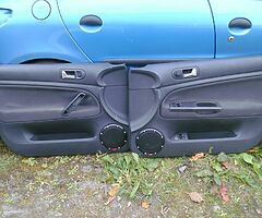03 VW Passat, Black Cloth Interior. - Image 3/5