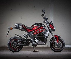 Lexmoto cypher electric moped - Image 4/9